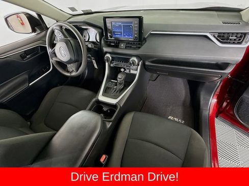Certified 2021 Toyota RAV4 LE FWD image 25