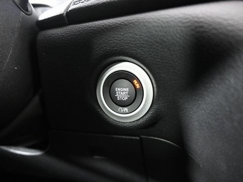 New 2026 Chrysler Pacifica Select image 34