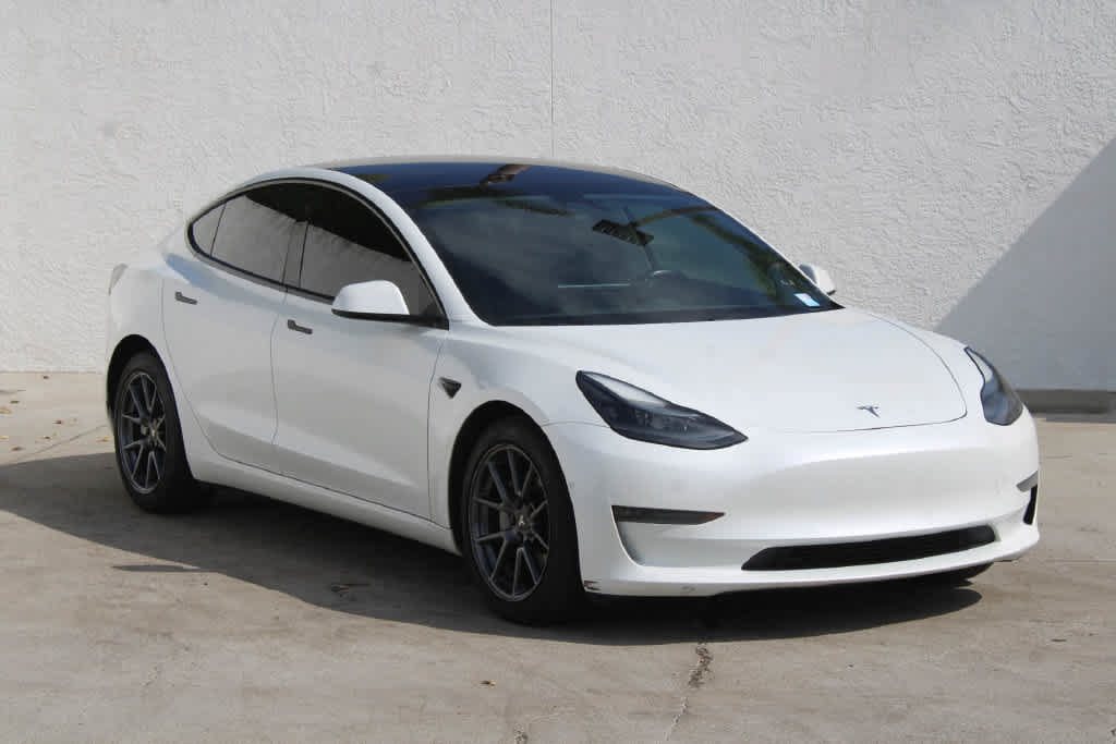 Used 2021 Tesla Model 3 Long Range AWD/4WD image 3