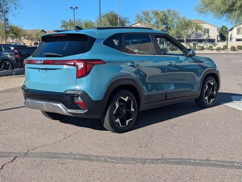 Used 2025 Kia Seltos EX w/ EX Sunroof Package image 3