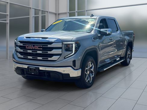 Used 2026 GMC Sierra 1500 SLE w/ Preferred Package AWD/4WD image 1