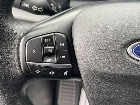 Used 2023 Ford Transit 350 XLT image 17