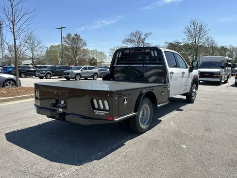 New 2025 GMC Sierra 3500 Pro w/ Convenience Package image 7