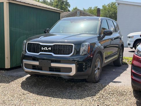 Used 2024 Kia Telluride LX AWD/4WD image 1