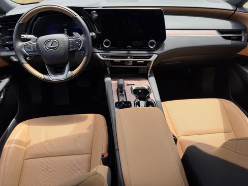 Used 2025 Lexus RX 350 Premium w/ Accessory Package (Z1) FWD image 12