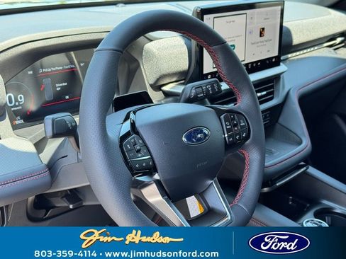 New 2025 Ford Explorer ST-Line w/ Premium Package image 18