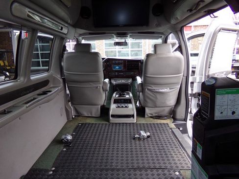 Used 2013 GMC Savana 2500 Extended image 53