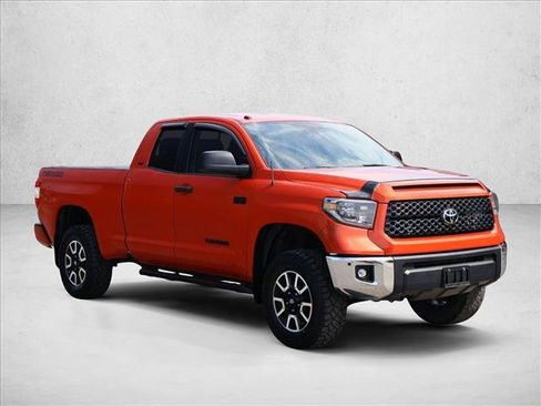 Certified 2018 Toyota Tundra SR5 w/ TRD Off Road Package AWD/4WD image 3