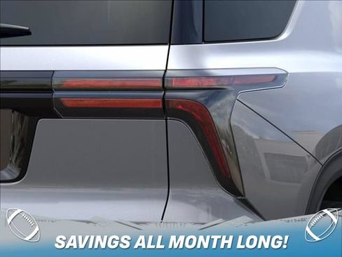 New 2026 Chevrolet Traverse LT w/ Midnight/Sport Edition AWD/4WD image 11