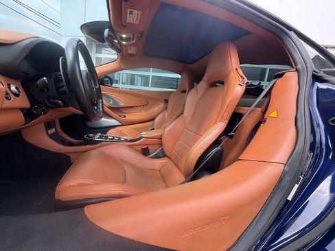 Used 2021 McLaren GT image 12