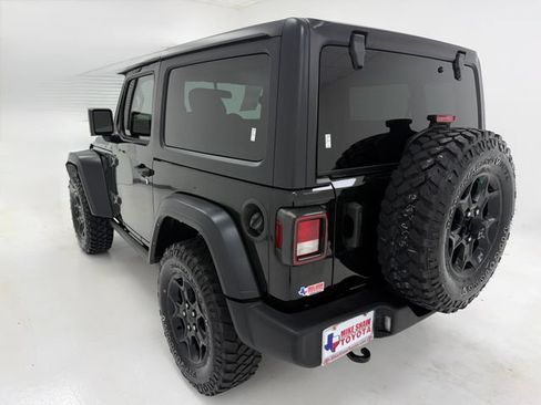 Used 2023 Jeep Wrangler Sport AWD/4WD image 38