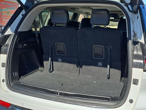 Used 2023 Jeep Grand Cherokee L Limited w/ Luxury Tech Group II image 24