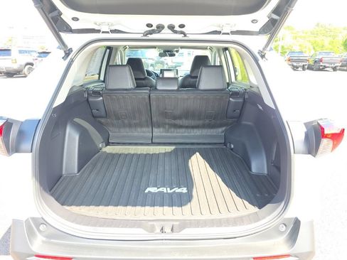 Certified 2021 Toyota RAV4 XLE Premium AWD/4WD image 7