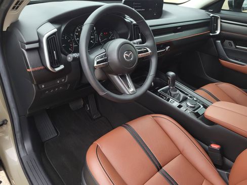 Used 2025 MAZDA CX-50 AWD 2.5 Turbo w/ Premium Pkg image 22