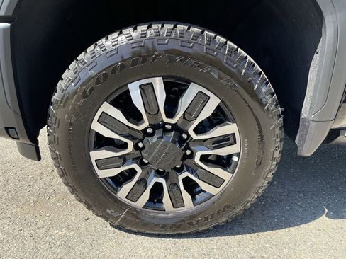 New 2025 GMC Sierra 3500 Denali Ultimate image 34