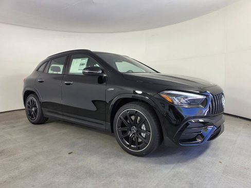 New 2026 Mercedes-Benz GLA 35 AMG 4MATIC image 1