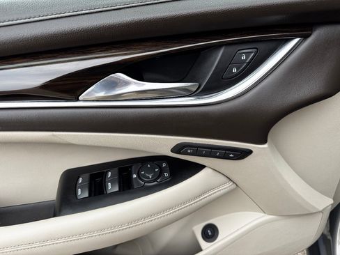 Used 2019 Buick LaCrosse Premium image 28