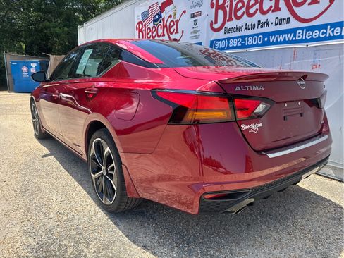 Used 2023 Nissan Altima 2.5 SR AWD/4WD image 8