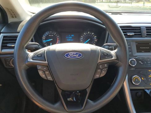 Used 2017 Ford Fusion S image 16
