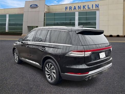 Certified 2025 Lincoln Aviator AWD image 5
