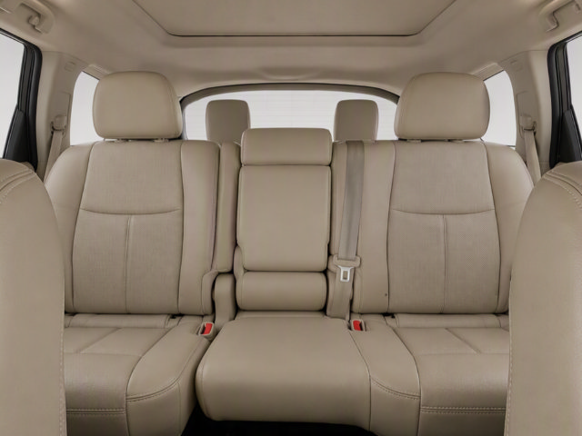 Used 2019 Nissan Pathfinder Platinum FWD image 18