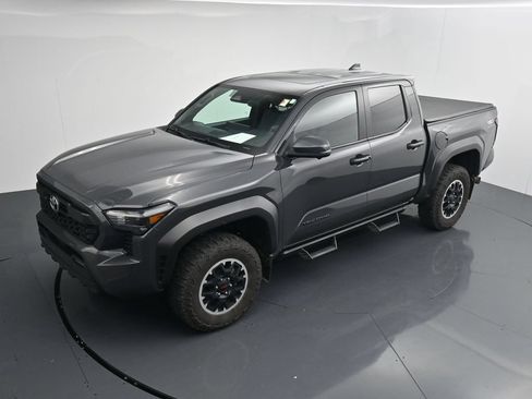 Used 2024 Toyota Tacoma TRD Off-Road w/ TRD Off Road Premium Package AWD/4WD image 12