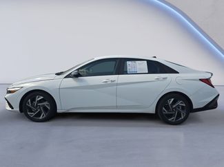 Used 2025 Hyundai Elantra Sport video 2