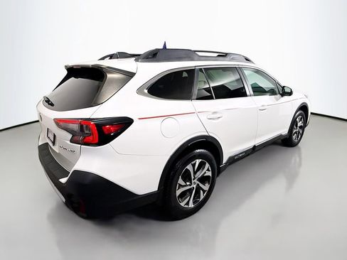 Used 2020 Subaru Outback Limited image 7