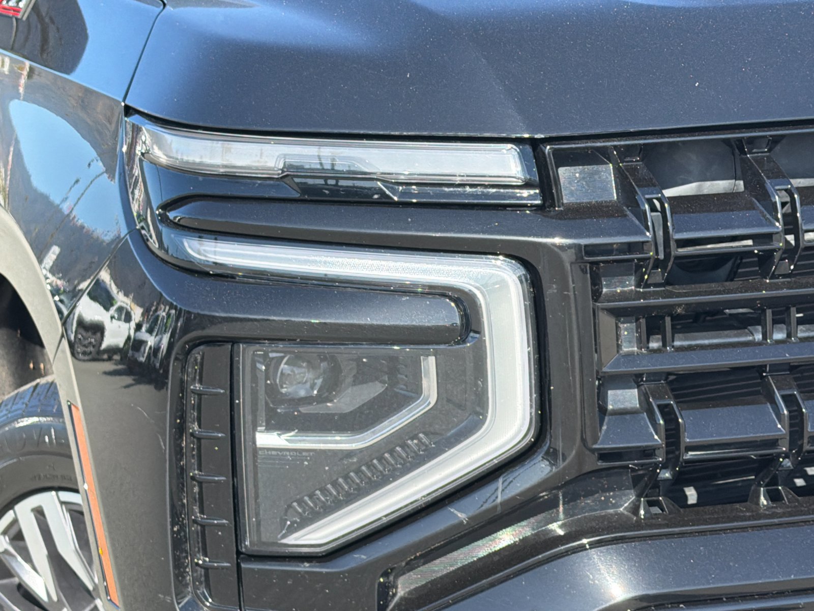Used 2025 Chevrolet Suburban Z71 AWD/4WD image 38