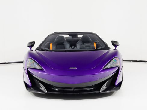 Used 2020 McLaren 600LT Spider RWD image 11
