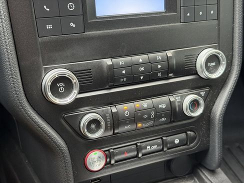 Used 2019 Ford Mustang GT image 15