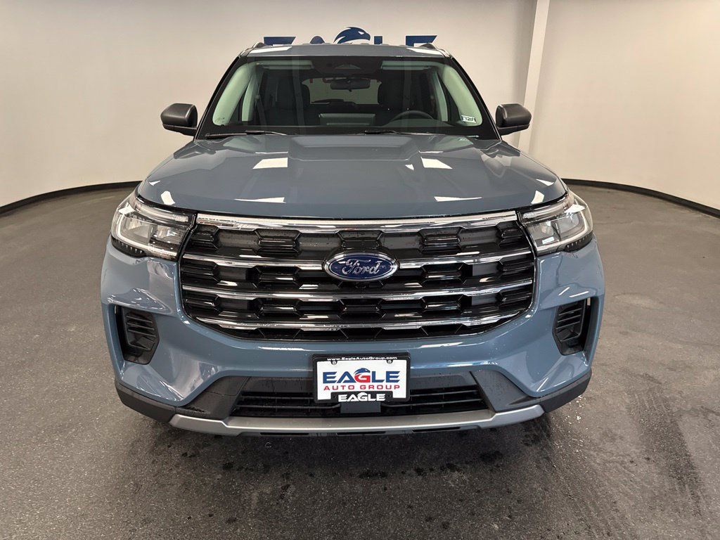 New 2026 Ford Explorer Active AWD/4WD image 3