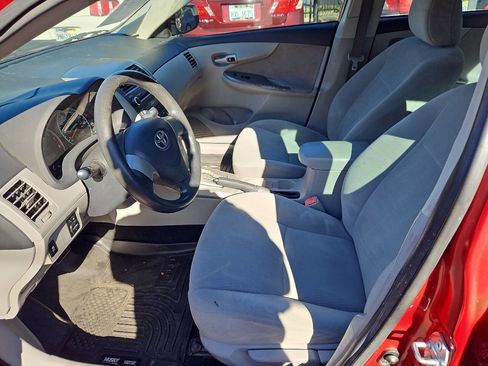 Used 2011 Toyota Corolla LE image 7