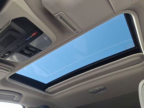 Certified 2024 Subaru Crosstrek 2.0i Premium image 16