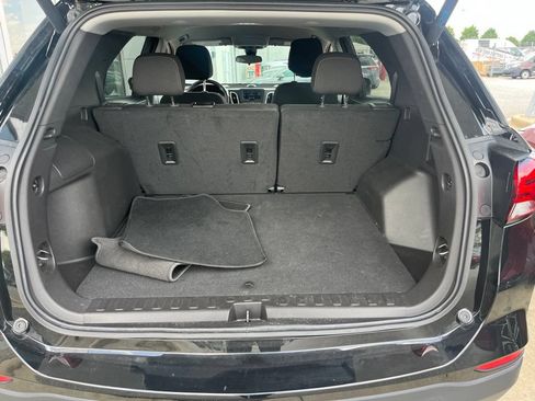 Used 2024 Chevrolet Equinox LT FWD image 27
