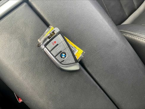 Used 2020 BMW X7 xDrive40i w/ Premium Package image 14