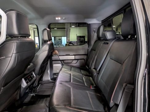 Used 2023 Ford F250 Lariat w/ Sport Appearance Package AWD/4WD image 13