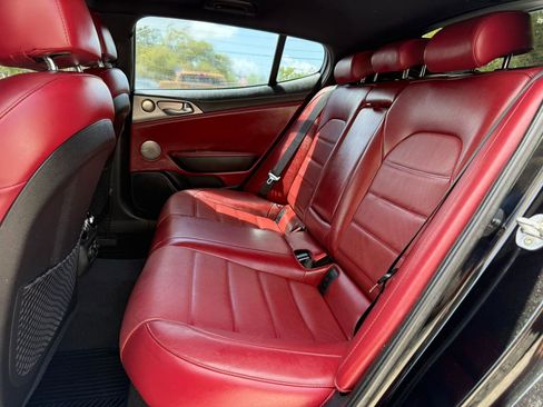 Used 2019 Kia Stinger GT2 image 26