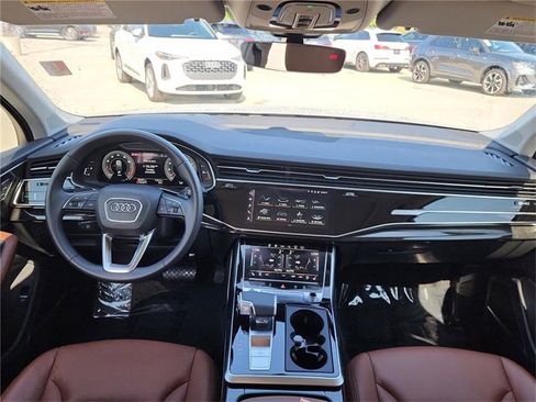 Certified 2022 Audi Q7 3.0T Prestige image 10