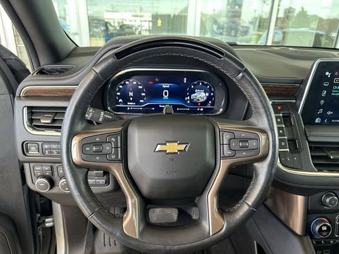 Certified 2024 Chevrolet Suburban High Country w/ Advanced Technology Package image 11