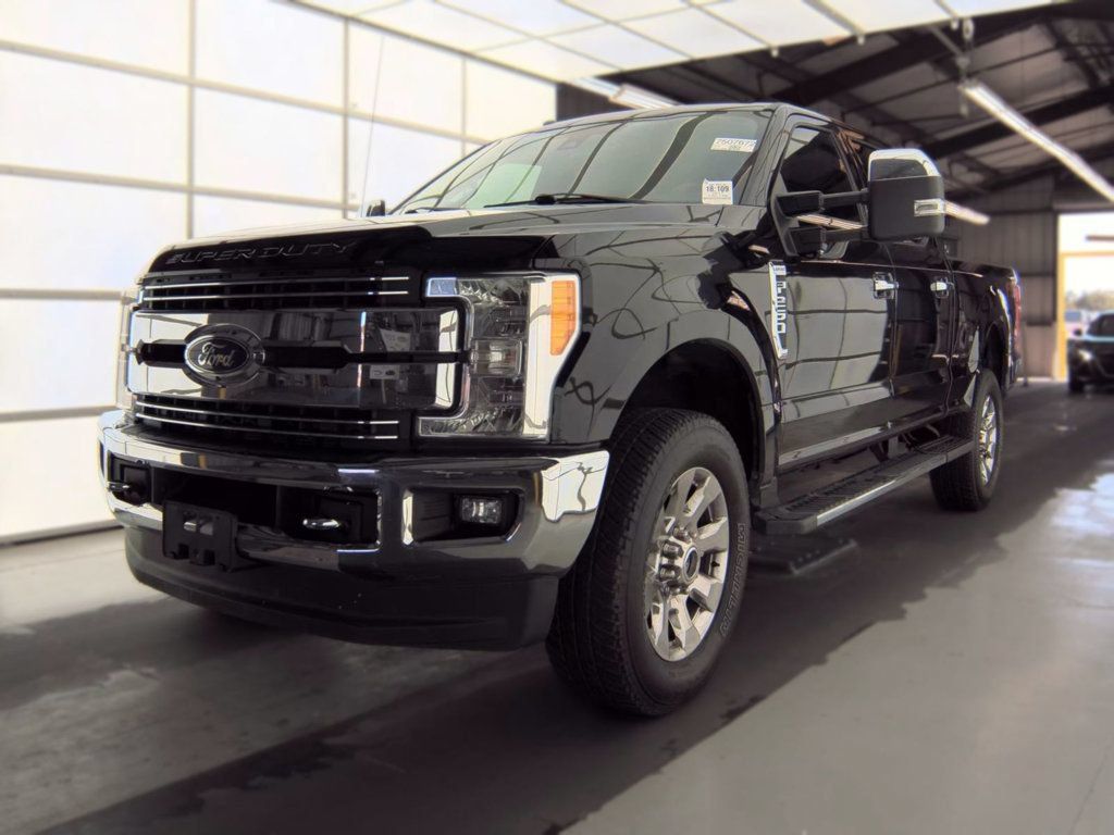 Used 2017 Ford F250 Lariat w/ Lariat Ultimate Package AWD/4WD image 1