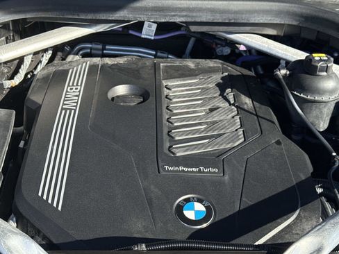 Certified 2022 BMW X7 xDrive40i w/ Premium Package image 13