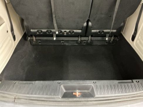 Used 2016 Dodge Grand Caravan SE w/ Quick Order Package 29E SE image 39