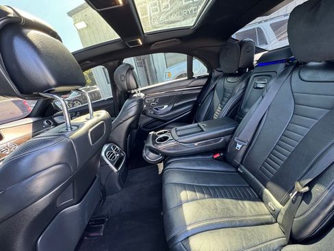 Used 2019 Mercedes-Benz S 560 Sedan image 14
