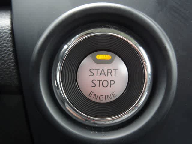 Used 2023 Nissan Titan SV AWD/4WD image 19