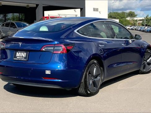 Used 2019 Tesla Model 3 image 11
