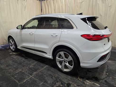 New 2025 Audi Q5 Prestige image 8