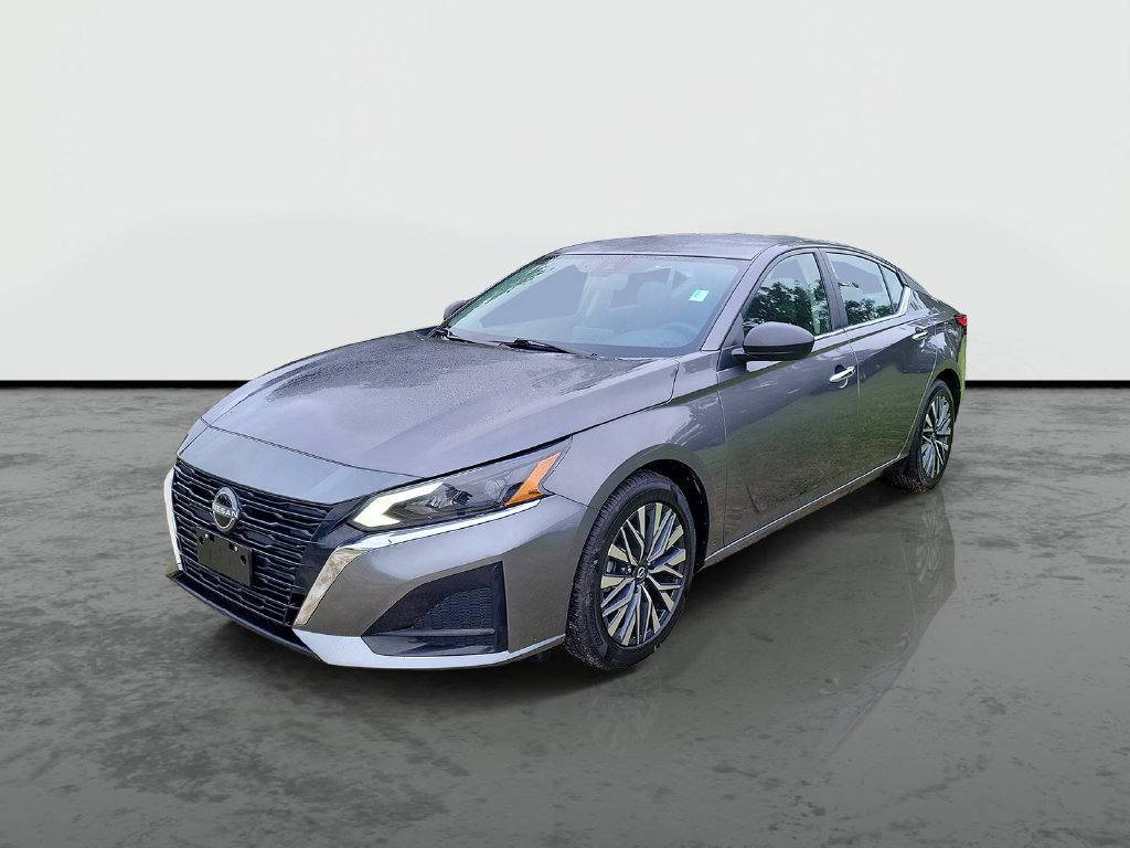 Used 2025 Nissan Altima 2.5 SV FWD image 5