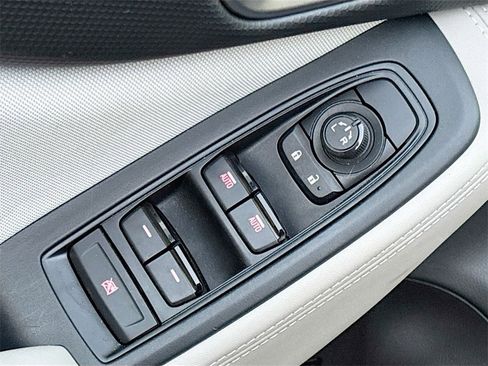 Used 2023 Subaru Forester Premium image 17