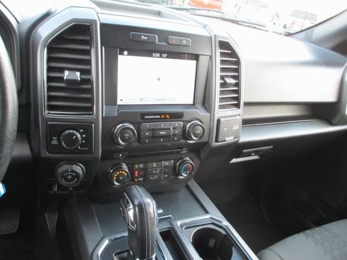 Used 2018 Ford F150 XLT w/ Equipment Group 302A Luxury image 26